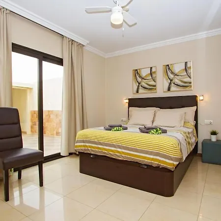 Riviera Park 2b, 2 Bed Apartmán